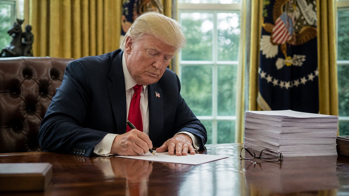 Trump Starts Sending $500 ACA Refund Checks to Nearly 1 Million Americans